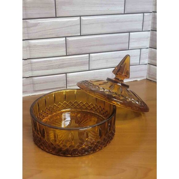 Vintage Indiana Glass Princess Pattern Amber Glass Dish With Lid - Picture 4 of 9